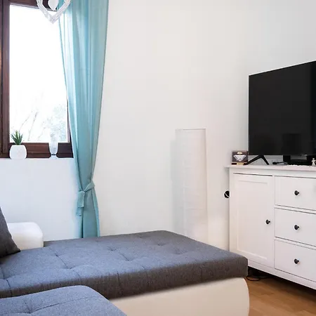 Holiday home Beautiful In Pag With Outdoor Swimming Pool