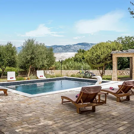 Beautiful In Pag With Outdoor Swimming Pool Holiday home *